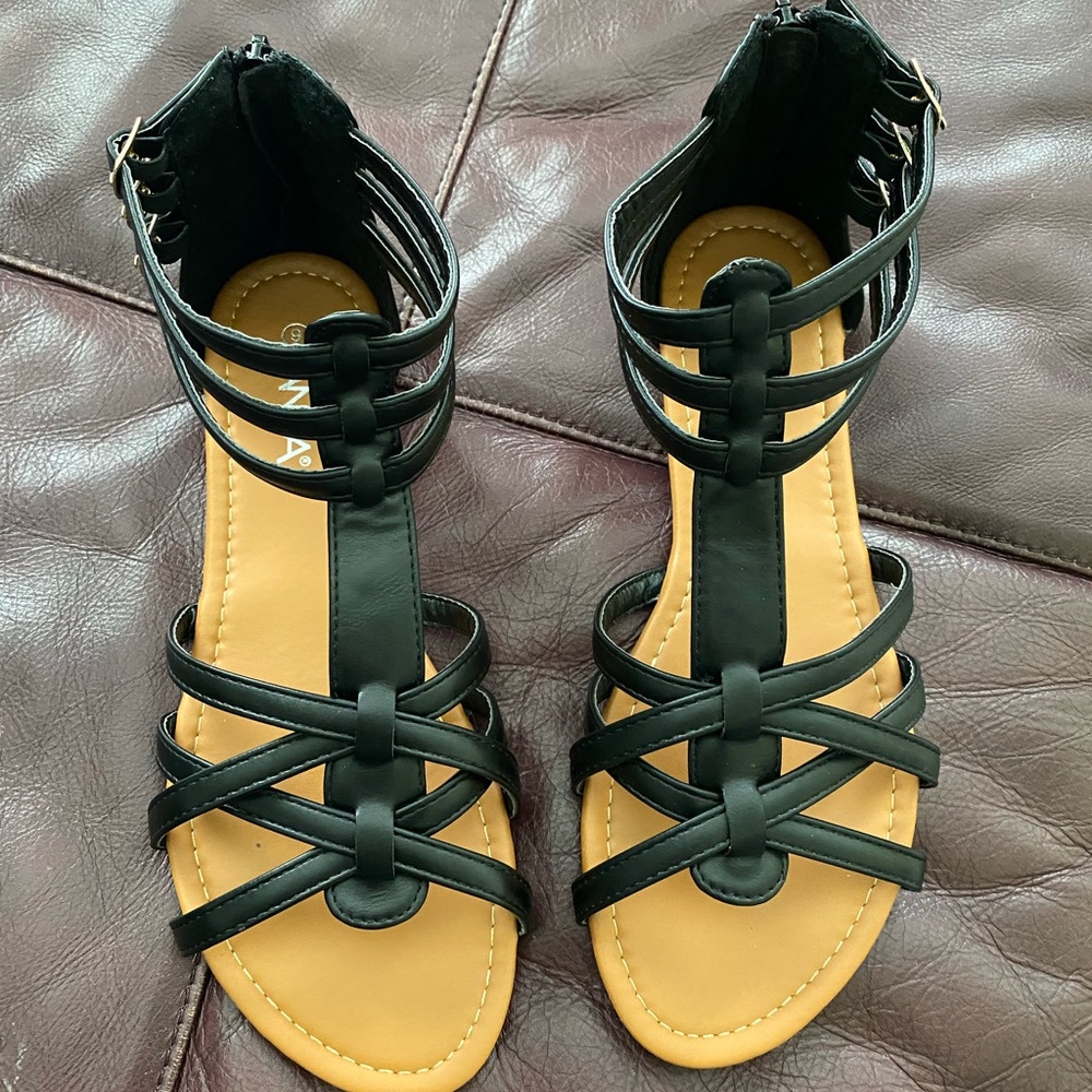 Black gladiator sandals